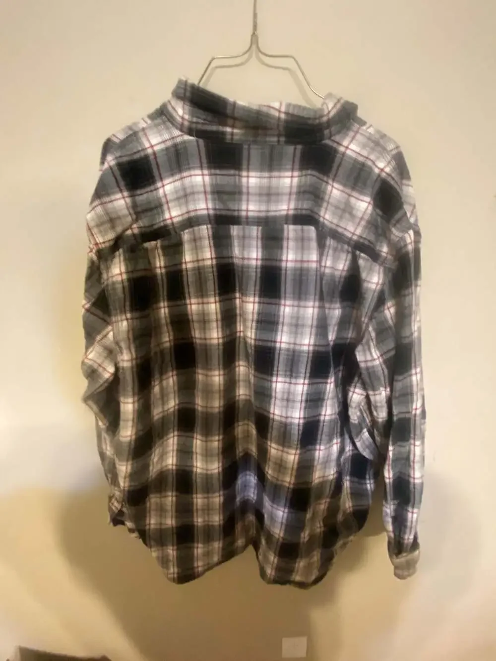 Carhartt Relaxed Fit 100% Cotton Plaid Long Sleeve Flannel Button-Up Shirt